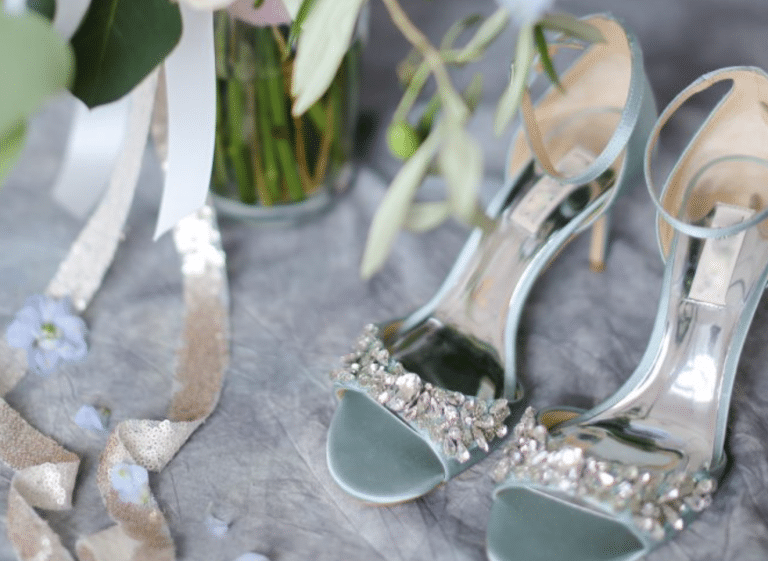 15 Wedding Day Emergency Kit Essentials You’ll Be Glad You Packed